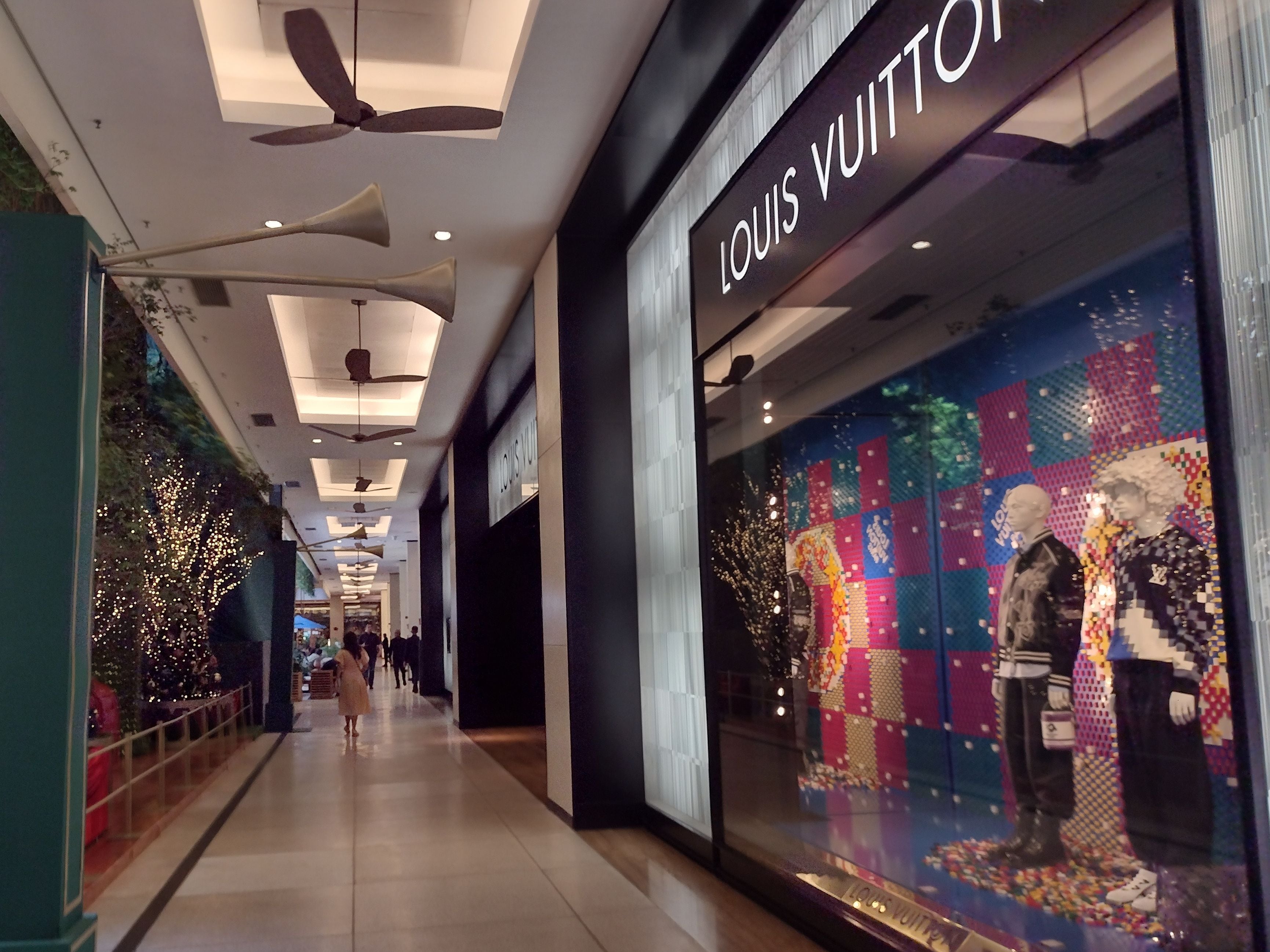Rede de varejo H&M abrirá lojas no Brasil em 2025