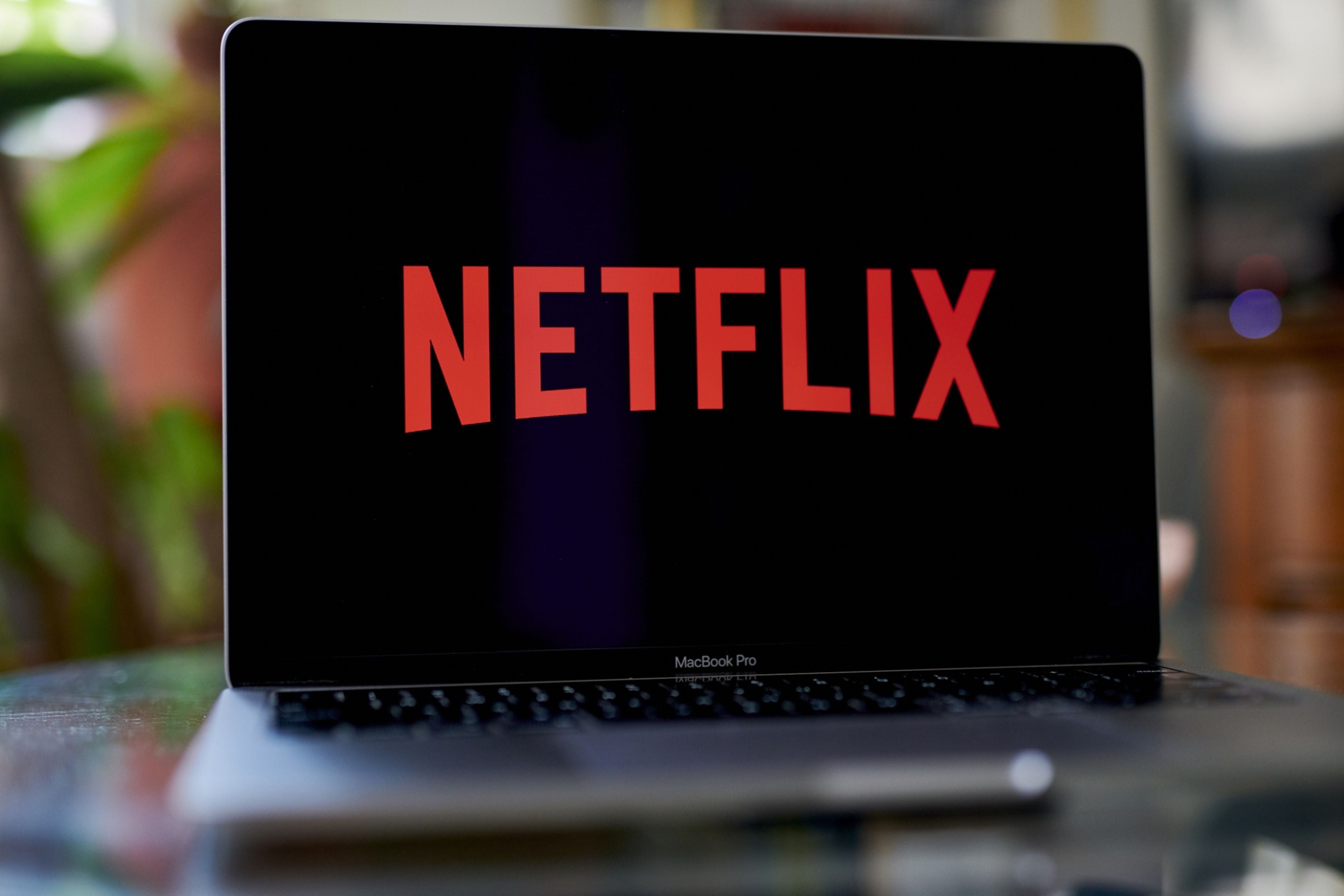 Número de assinantes da Netflix cresceu nos EUA após taxa por  compartilhamento de senha
